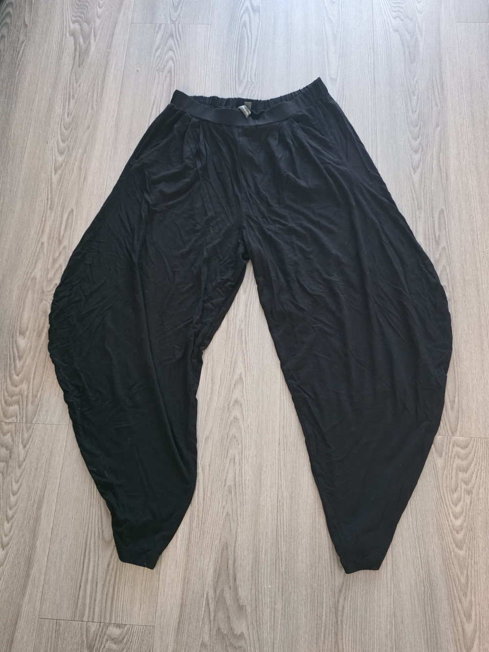 Woman's Black Relaxed Drop-Crotch Pants